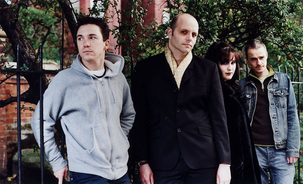 Imagen destacada de noticia: Adelanto del nuevo disco de Trembling Blue Stars en Dandelionradio.com